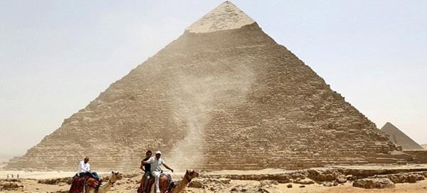 Πόσο θα κόστιζαν σήμερα 7 πασίγνωστα μνημεία: 780 εκατ. για την πυραμίδα του Χέοπα, 31 εκατ. για τον Πύργο Αιφελ
