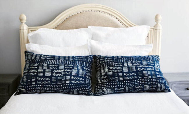 6 τρόποι για να διακοσμήσετε το κρεβάτι με μαξιλάρια