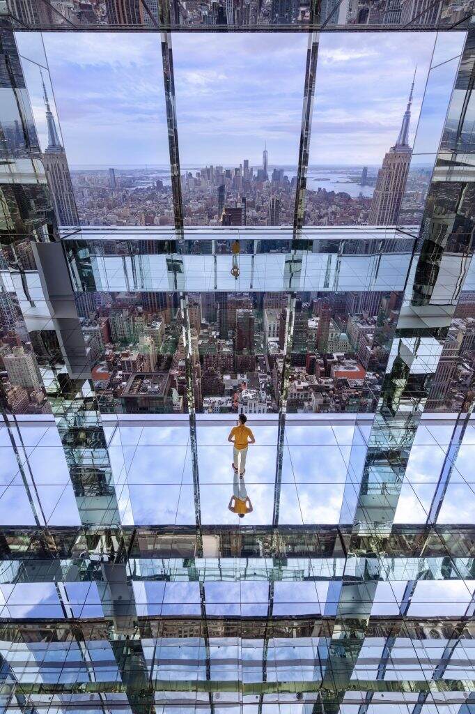 Kenzo Digital: Η νέα, πολυεπίπεδη εγκατάσταση του καλλιτέχνη πάνω σε ουρανοξύστη της Νέας Υόρκης