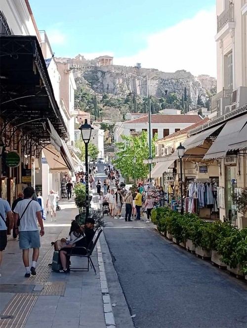 Οδός Αιόλου: Η Καρδιά της Ιστορίας στην Αθήνα! Οδός Αιόλου: Η Καρδιά της Ιστορίας στην Αθήνα! Αναζ. για...