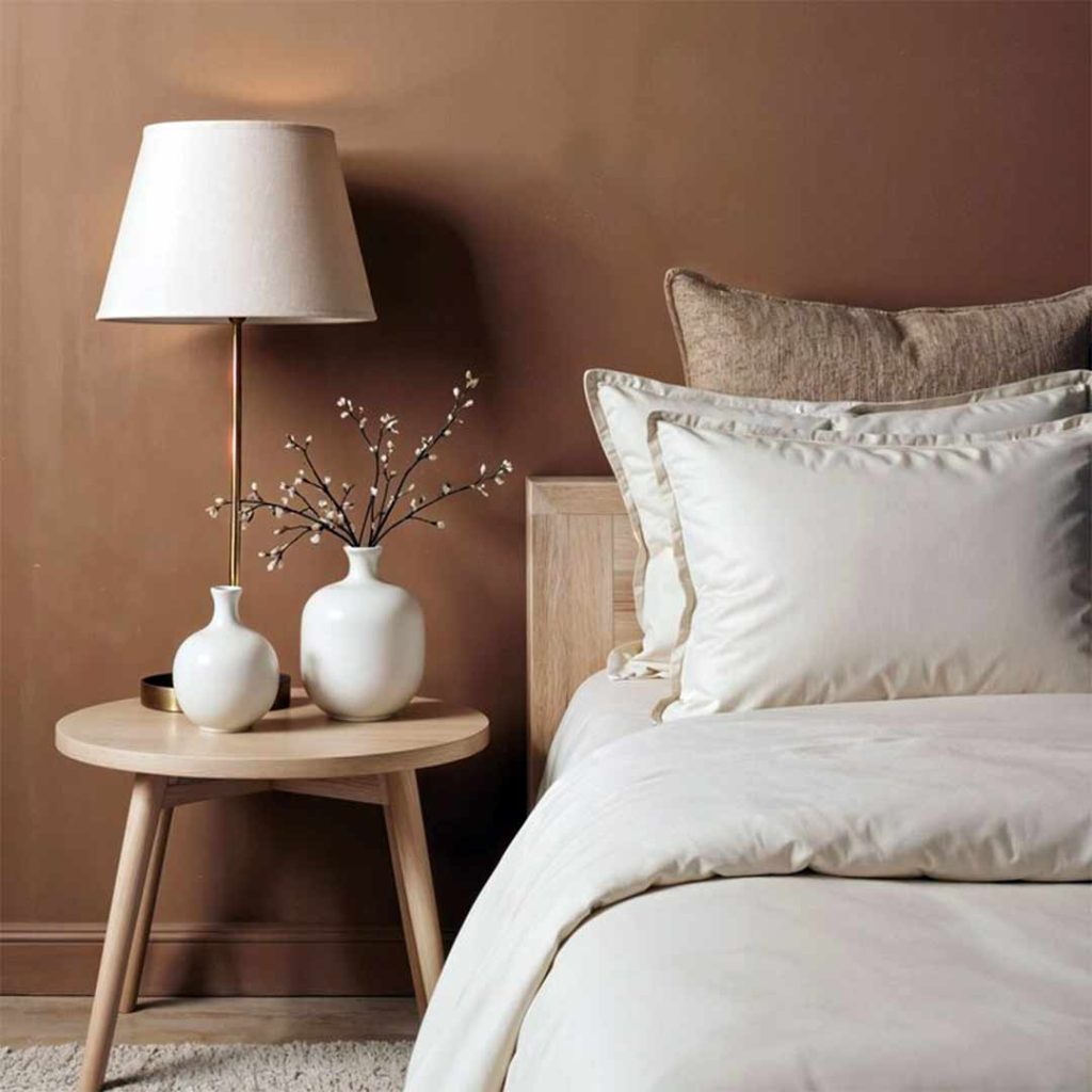 Ροδακινί στο Υπνοδωμάτιο: Ξυπνήστε τη Ζεστασιά